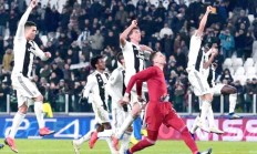 1xBit体育投注-联赛冠军争夺战激烈展开，球队实力得到检验的简单介绍