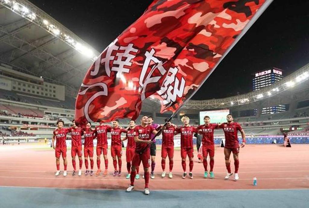 包含横扫对手!上海上港力压武汉卓尔登顶榜首的词条 包含横扫对手!上海上港力压武汉卓尔登顶榜首的词条