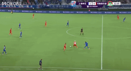 巴西排球队逆袭成功,逐步接近冠军宝座 巴西排球队逆袭成功,逐步接近冠军宝座