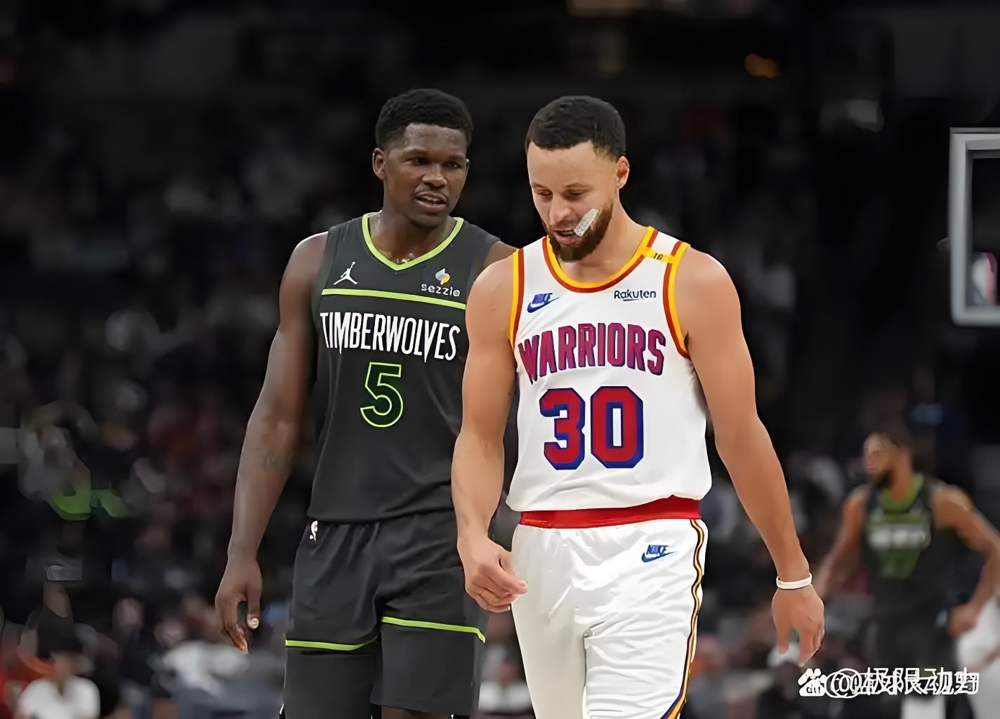 开拓者主场大胜森林狼，保持不败