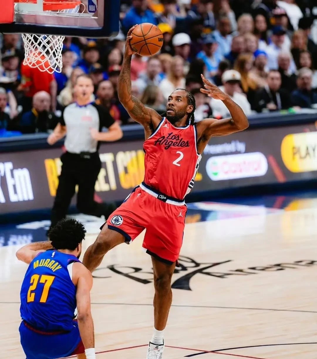 莱昂纳德压哨绝杀，快船击败国王