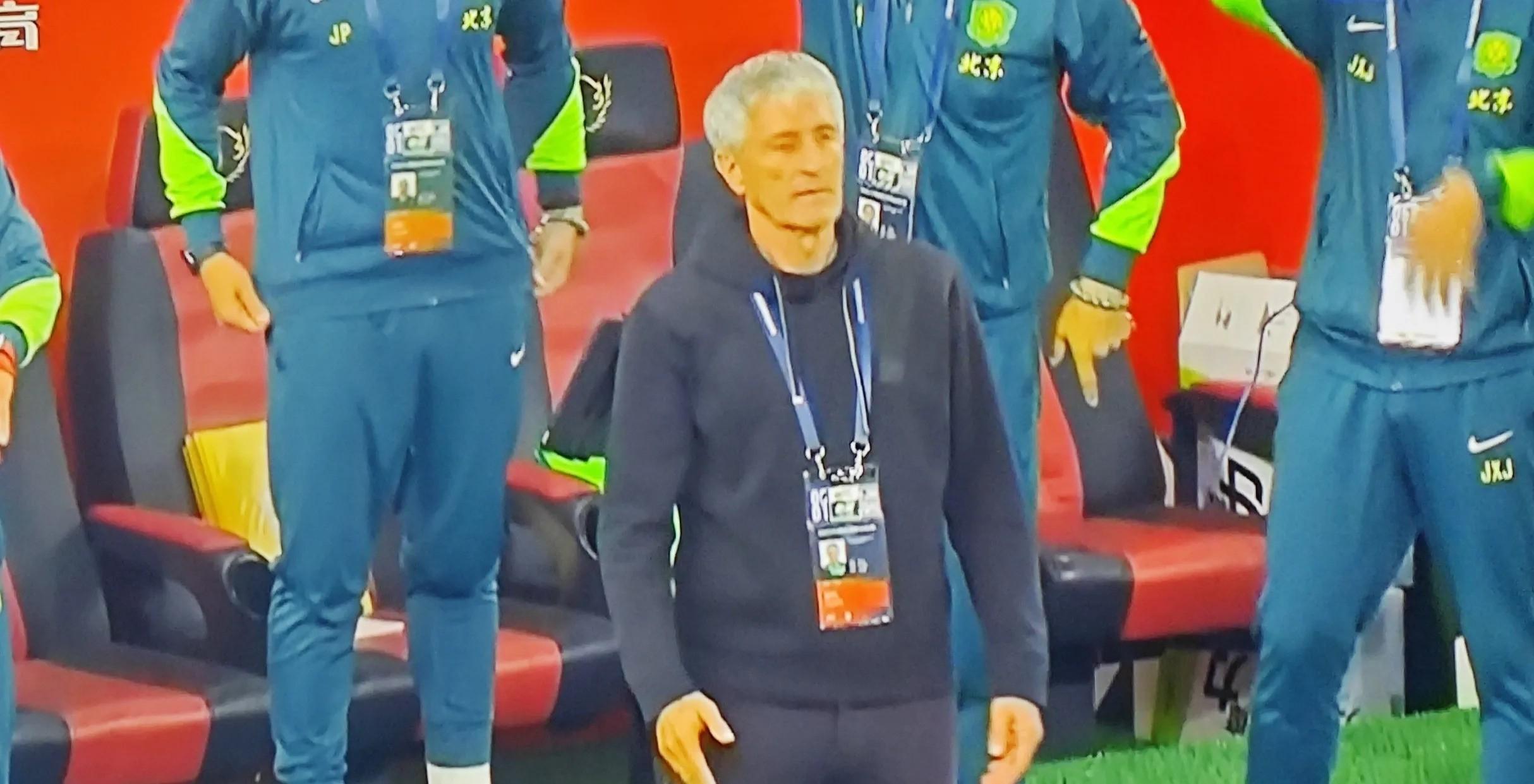 包含法甲卫冕冠军反复失误,遭遇连败困扰的词条 包含法甲卫冕冠军反复失误,遭遇连败困扰的词条